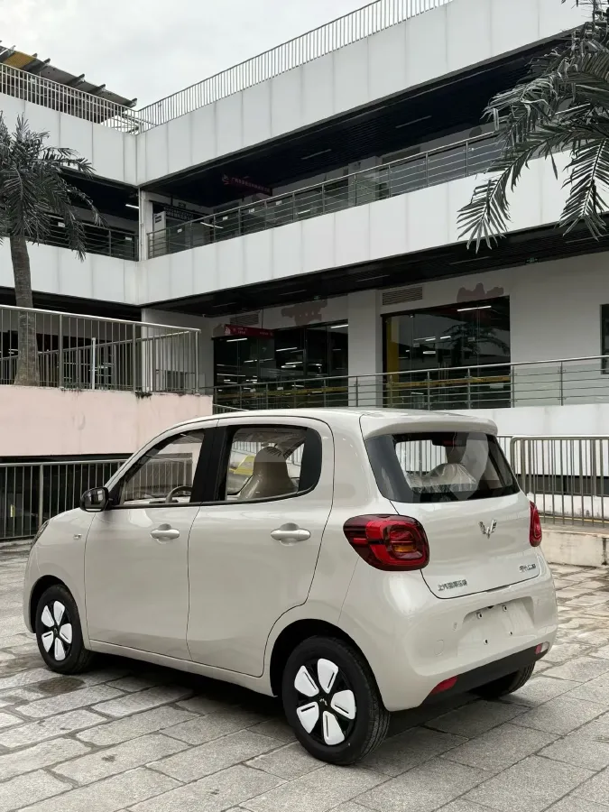 2025 WuLing HongGuang MINI EV BEV 16.2KWH,autocango,china used car exporter,china ev exporter,chinese used car exporter,chinese used ev exporter