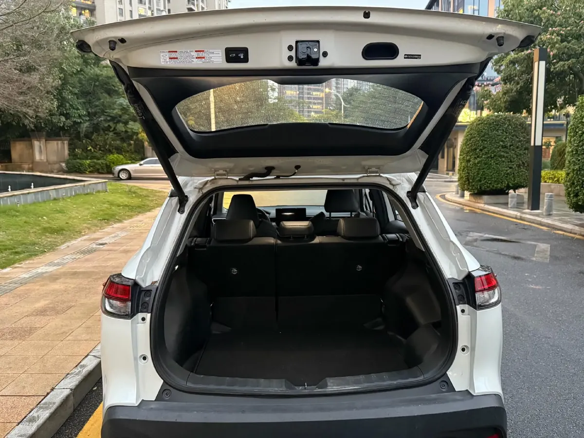 2023 Toyota Frontlander 2.0L 152HP L4 E-CVT Hybrid,autocango,china used car exporter,china ev exporter,chinese used car exporter,chinese used ev exporter