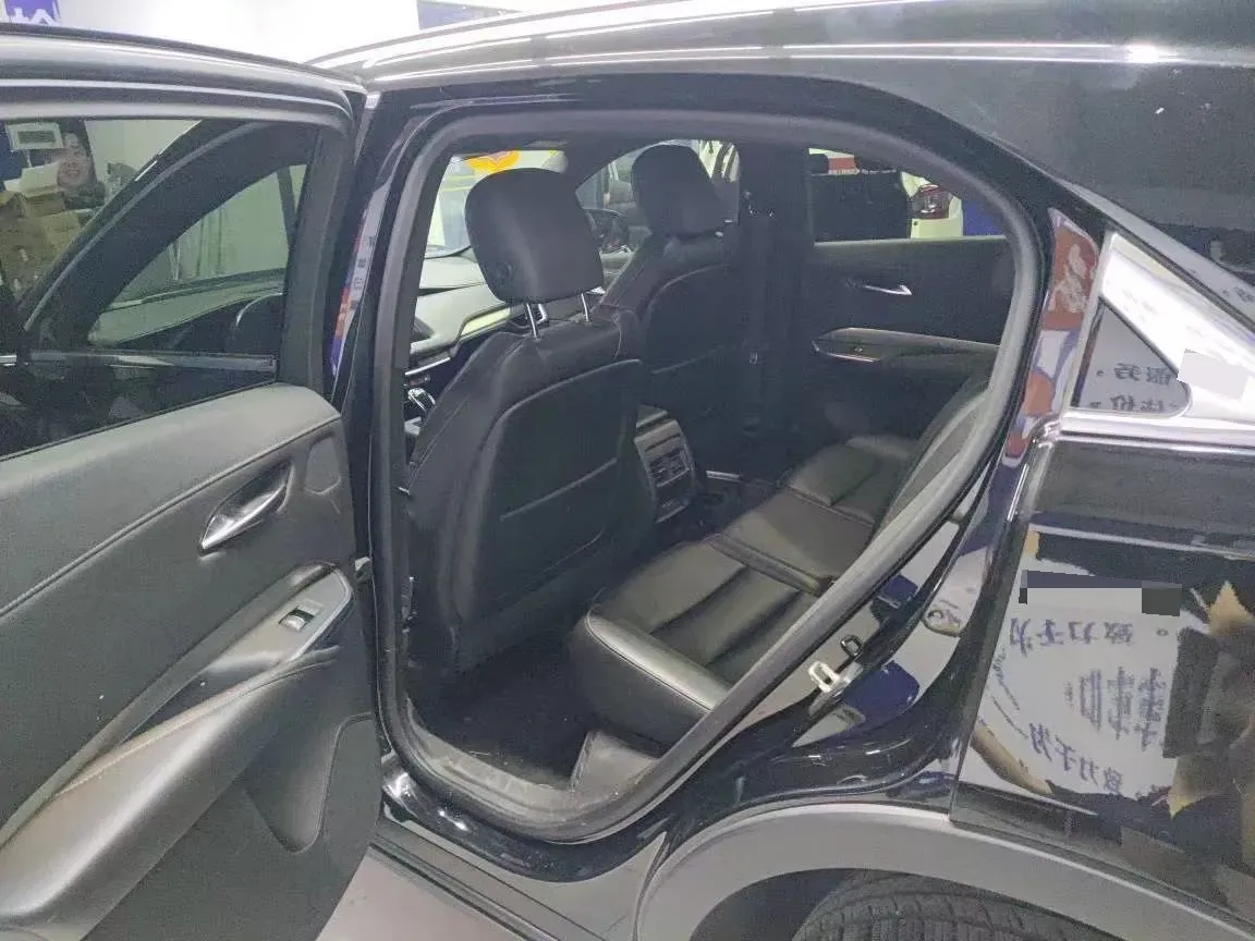 2020 Cadillac XT4 2.0T 241HP L4 9AT,autocango,china used car exporter,china ev exporter,chinese used car exporter,chinese used ev exporter