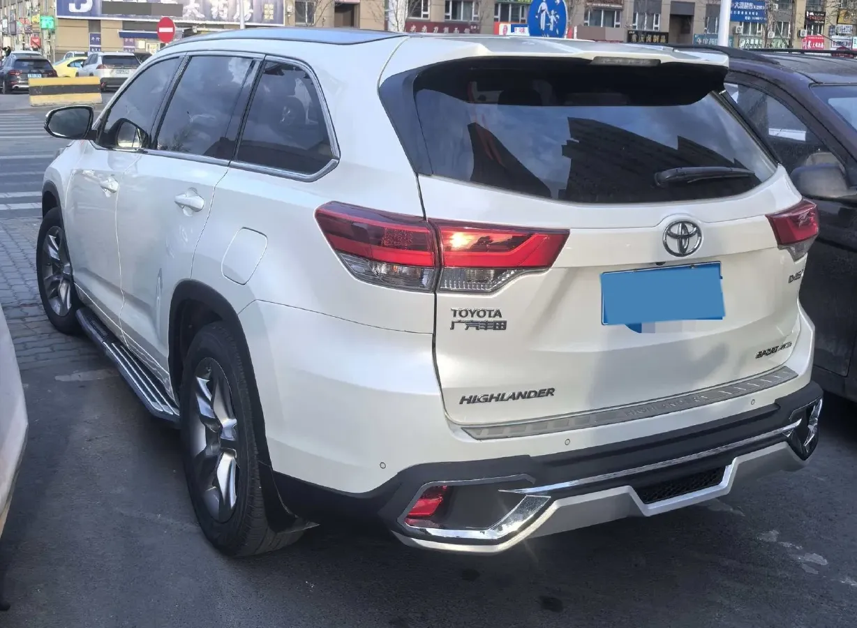 2018 Toyota Highlander 2.0T 220HP L4 6AT,autocango,china used car exporter,china ev exporter,chinese used car exporter,chinese used ev exporter