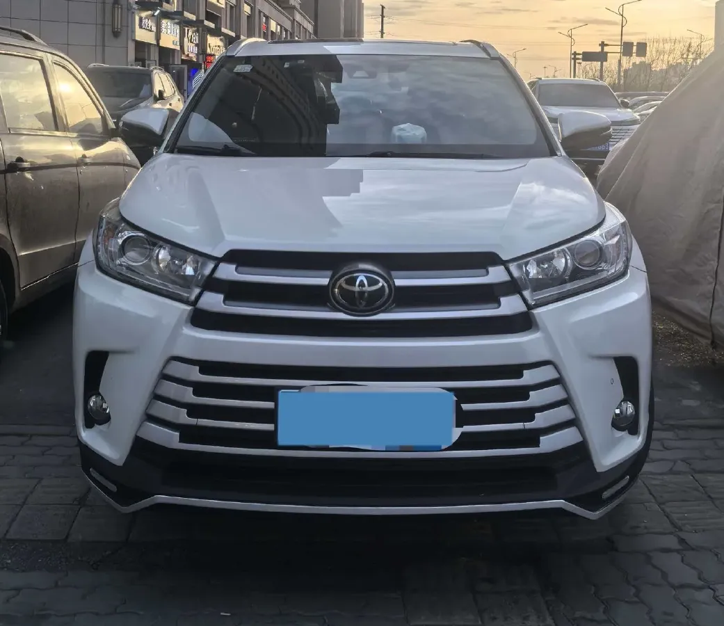 2018 Toyota Highlander 2.0T 220HP L4 6AT,autocango,china used car exporter,china ev exporter,chinese used car exporter,chinese used ev exporter