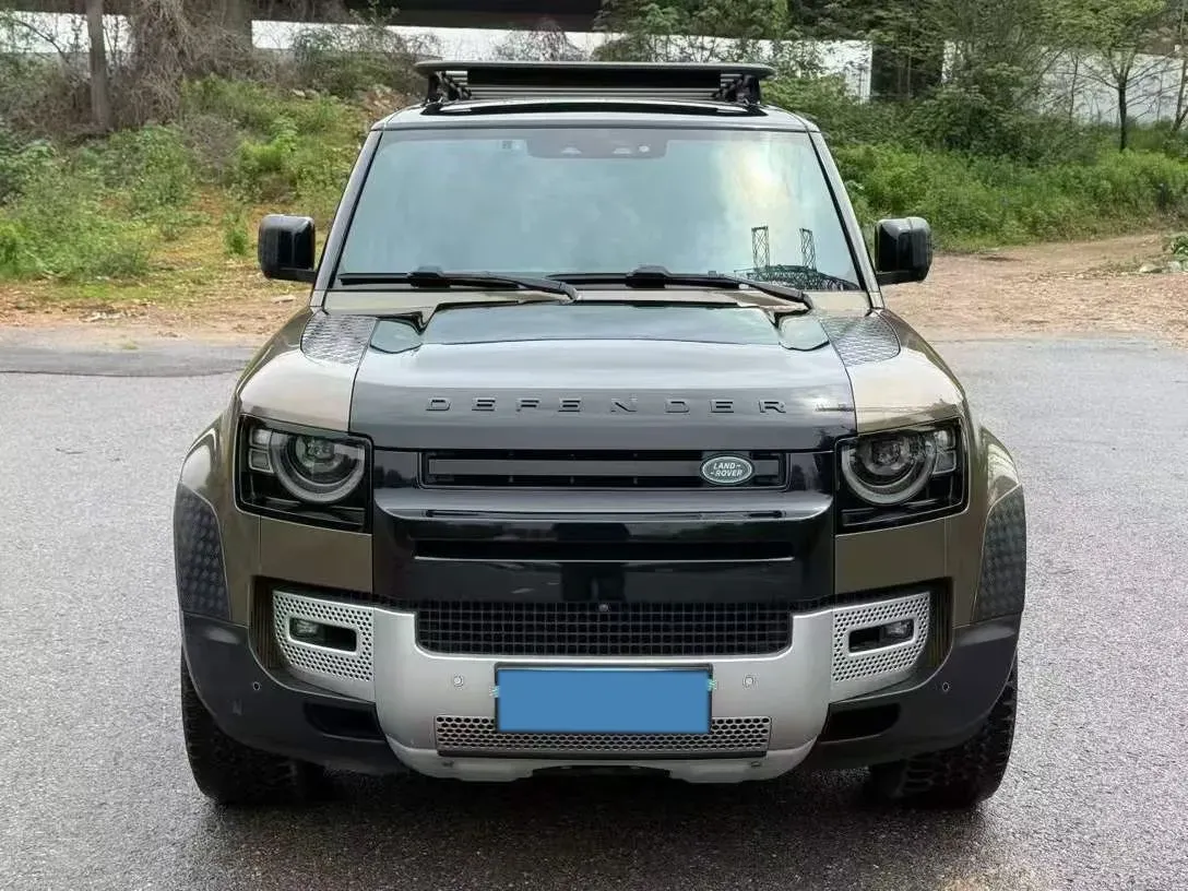 2020 Land Rover Defender 3.0T 400HP L6 8AT,autocango,china used car exporter,china ev exporter,chinese used car exporter,chinese used ev exporter
