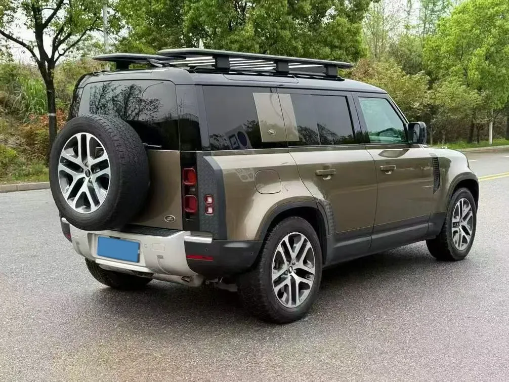 2020 Land Rover Defender 3.0T 400HP L6 8AT,autocango,china used car exporter,china ev exporter,chinese used car exporter,chinese used ev exporter