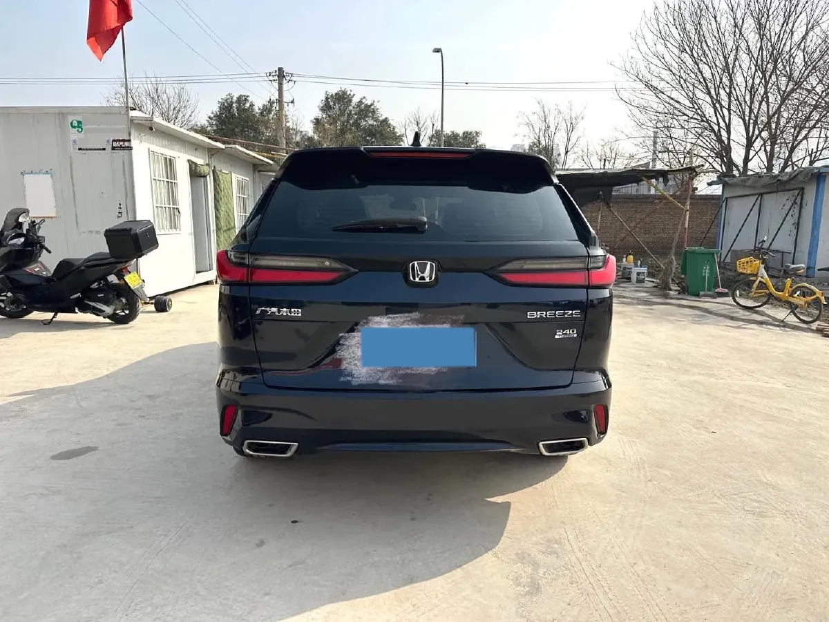 2025 Honda Breeze 1.5T 193HP L4 CVT,autocango,china used car exporter,china ev exporter,chinese used car exporter,chinese used ev exporter