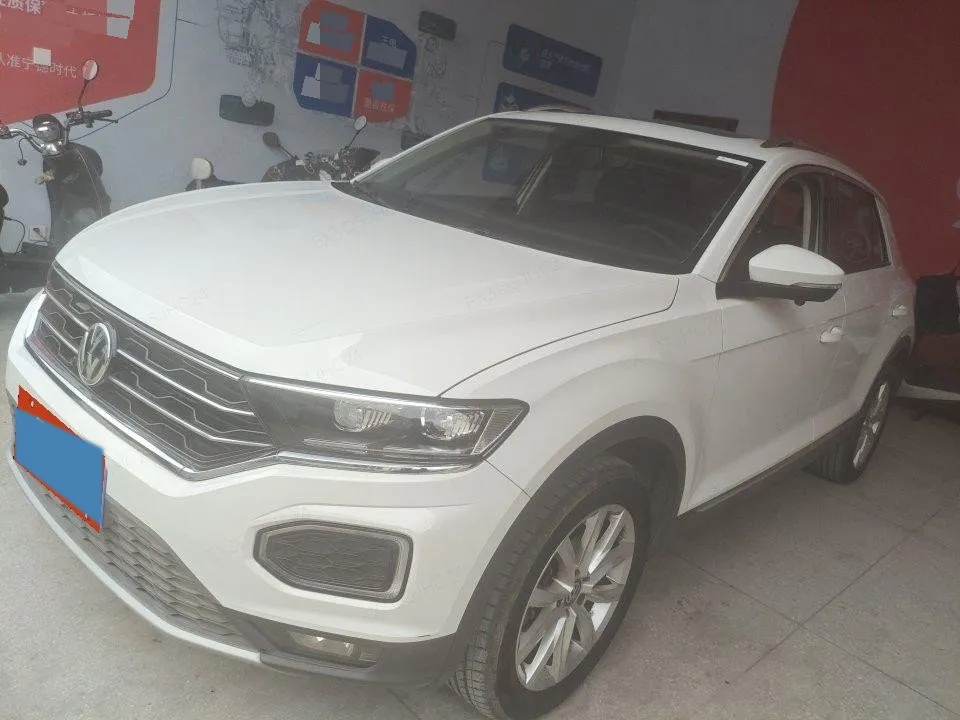 2020 Volkswagen T-Roc 1.4T 150HP L4 7DCT
