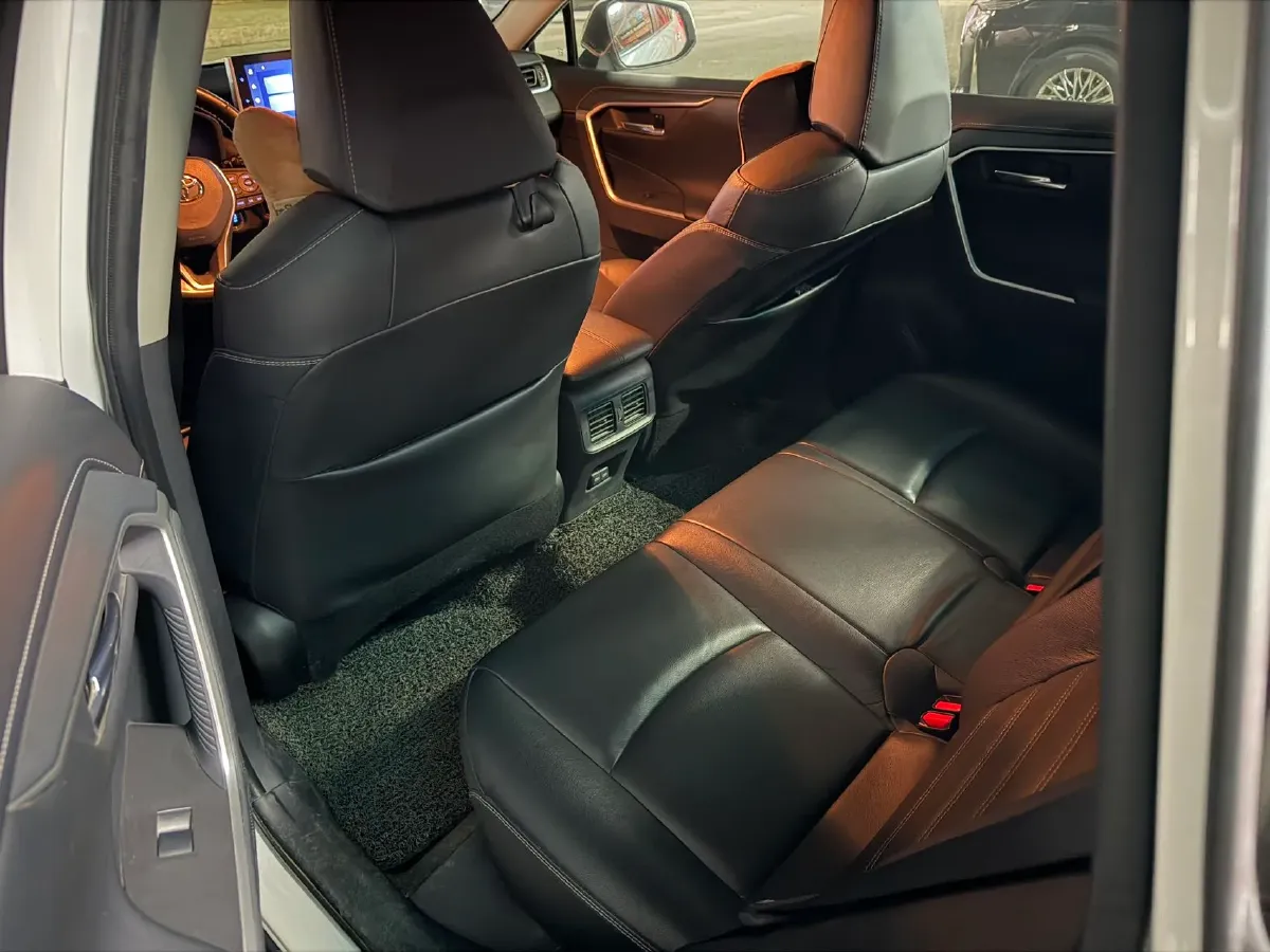 2022 Toyota RAV4 2.0L 171HP L4 CVT,autocango,china used car exporter,china ev exporter,chinese used car exporter,chinese used ev exporter