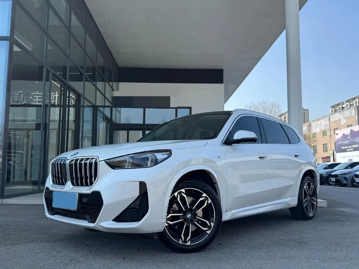 2024 BMW X1 2.0T 204HP L4 7DCT,autocango,china used car exporter,china ev exporter,chinese used car exporter,chinese used ev exporter