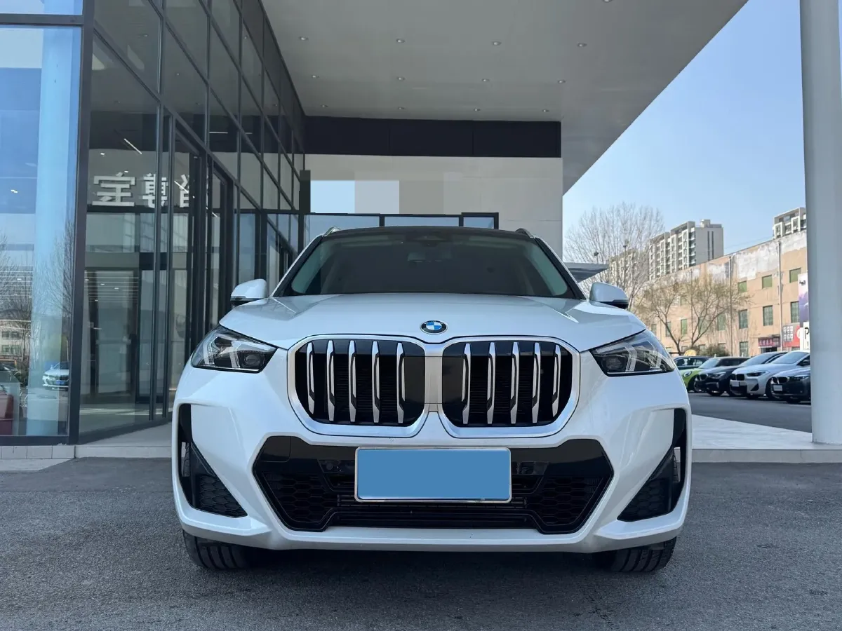 2024 BMW X1 2.0T 204HP L4 7DCT,autocango,china used car exporter,china ev exporter,chinese used car exporter,chinese used ev exporter