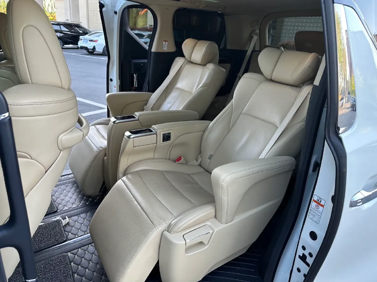 2018 Toyota Alphard 3.5L 275HP V6 6AT,autocango,china used car exporter,china ev exporter,chinese used car exporter,chinese used ev exporter