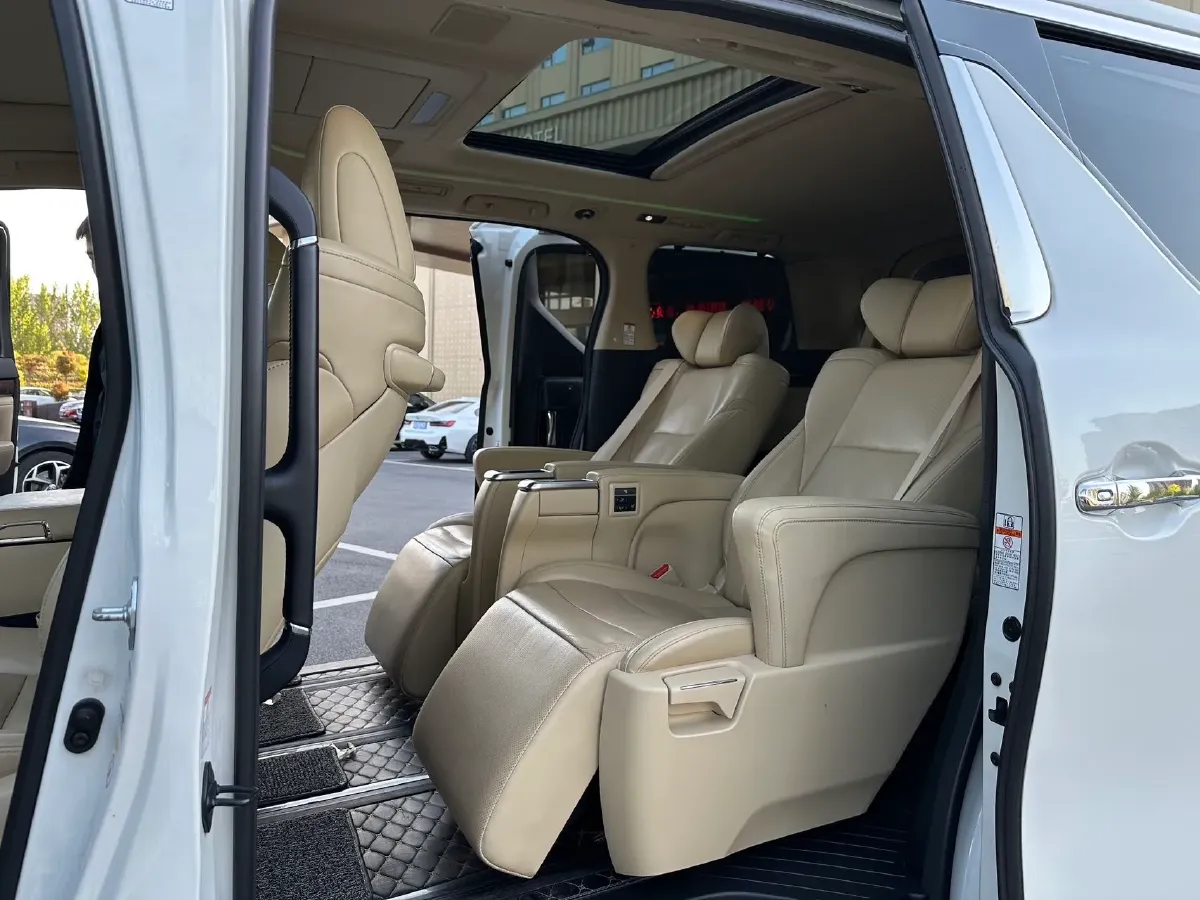 2018 Toyota Alphard 3.5L 275HP V6 6AT,autocango,china used car exporter,china ev exporter,chinese used car exporter,chinese used ev exporter