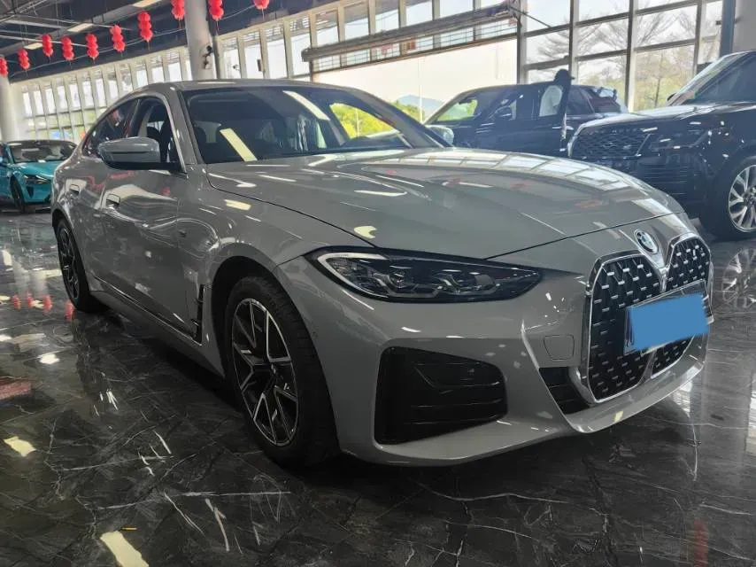 2022 BMW 8 Series 3.0T 333HP L6 8AT,autocango,china used car exporter,china ev exporter,chinese used car exporter,chinese used ev exporter