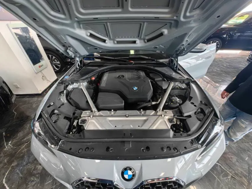 2022 BMW 8 Series 3.0T 333HP L6 8AT,autocango,china used car exporter,china ev exporter,chinese used car exporter,chinese used ev exporter