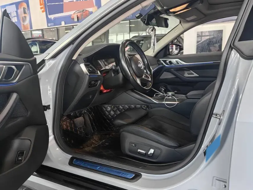 2022 BMW 8 Series 3.0T 333HP L6 8AT,autocango,china used car exporter,china ev exporter,chinese used car exporter,chinese used ev exporter