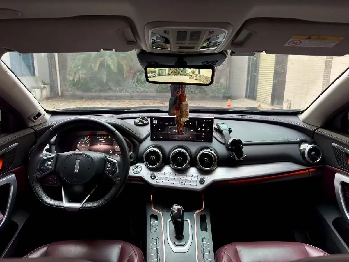 2020 WEY VV7 2.0T 227HP L4 7DCT,autocango,china used car exporter,china ev exporter,chinese used car exporter,chinese used ev exporter