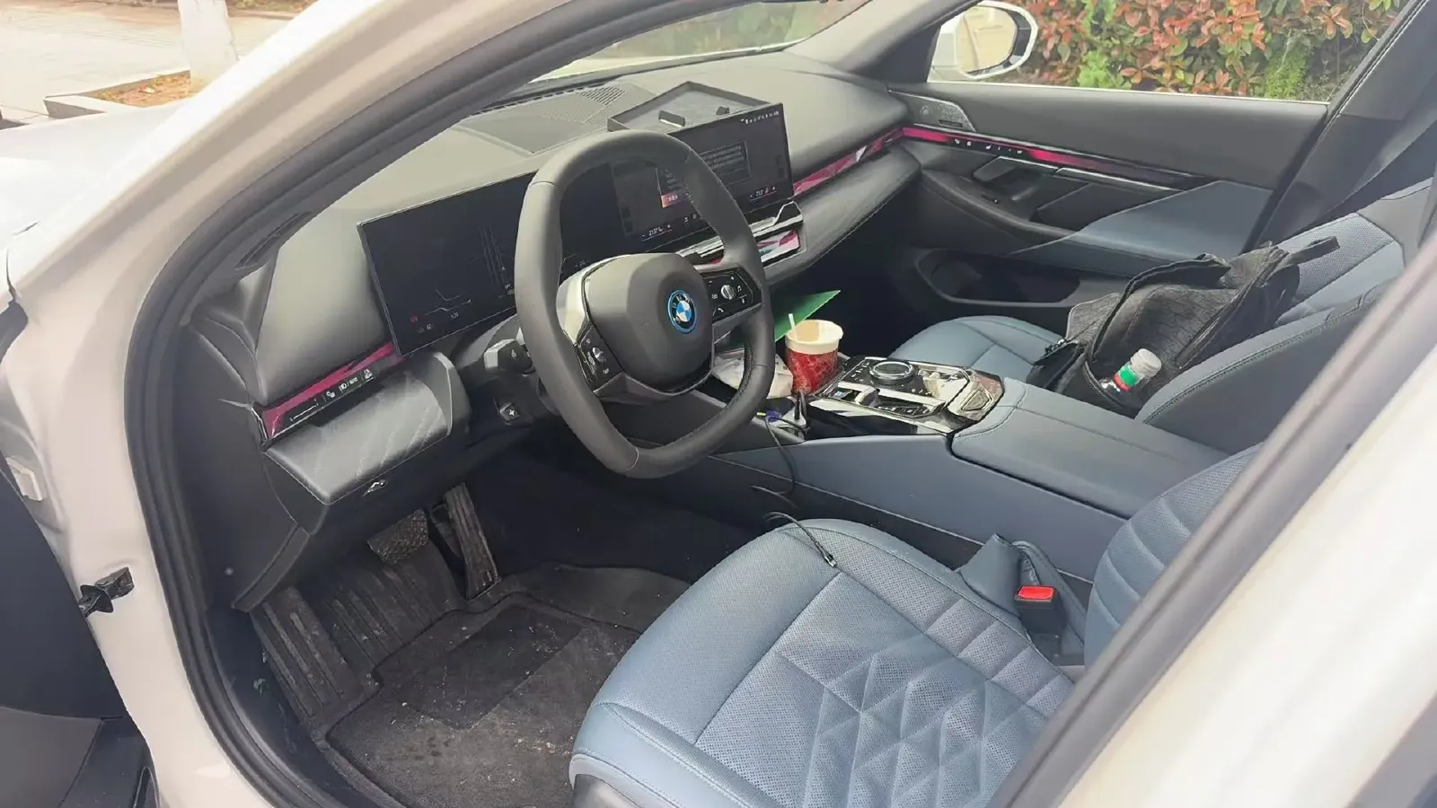 2024 BMW i5 BEV 79.05KWH,autocango,china used car exporter,china ev exporter,chinese used car exporter,chinese used ev exporter