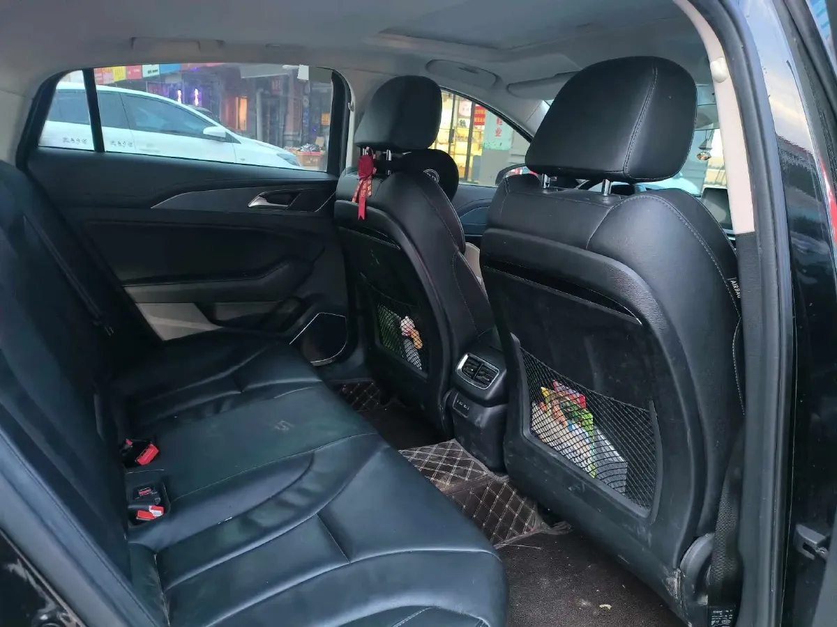 2022 HongQi H5 1.5T 169HP L4 7DCT,autocango,china used car exporter,china ev exporter,chinese used car exporter,chinese used ev exporter