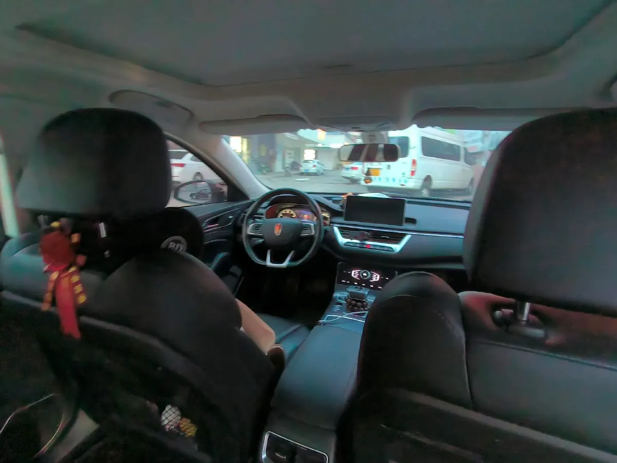 2022 HongQi H5 1.5T 169HP L4 7DCT,autocango,china used car exporter,china ev exporter,chinese used car exporter,chinese used ev exporter