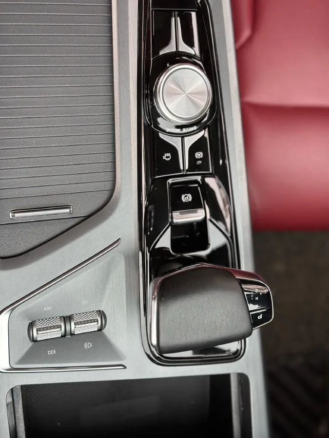 2022 ChangAn CS75 Plus 1.5T 178HP L4 6AT,autocango,china used car exporter,china ev exporter,chinese used car exporter,chinese used ev exporter