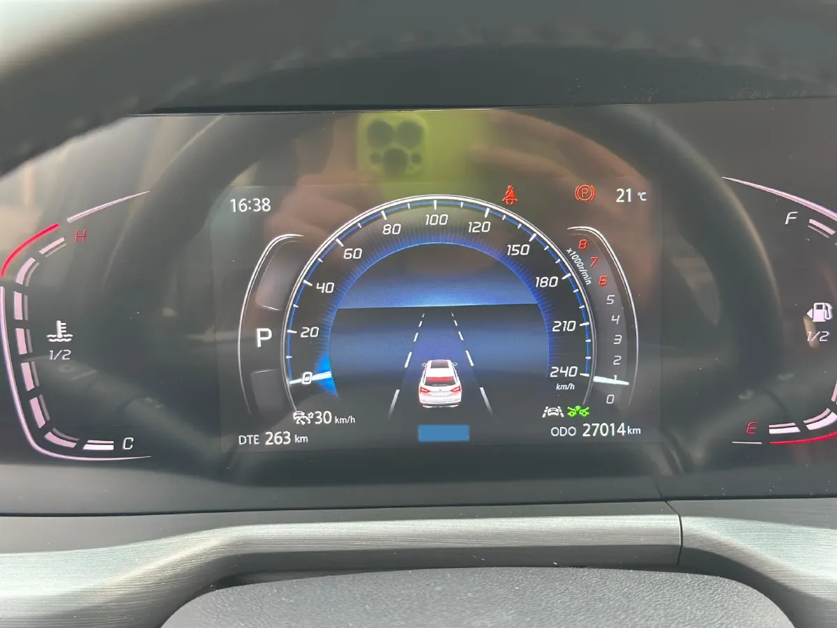 2022 ChangAn CS75 Plus 1.5T 178HP L4 6AT,autocango,china used car exporter,china ev exporter,chinese used car exporter,chinese used ev exporter