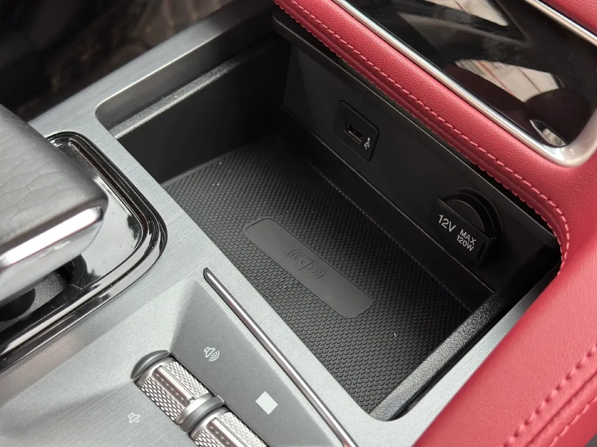 2022 ChangAn CS75 Plus 1.5T 178HP L4 6AT,autocango,china used car exporter,china ev exporter,chinese used car exporter,chinese used ev exporter