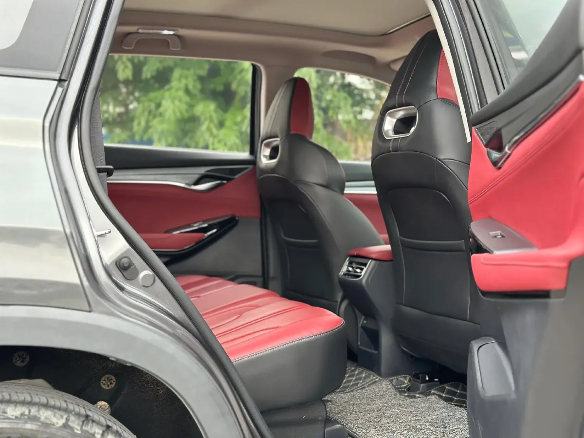 2022 ChangAn CS75 Plus 1.5T 178HP L4 6AT,autocango,china used car exporter,china ev exporter,chinese used car exporter,chinese used ev exporter