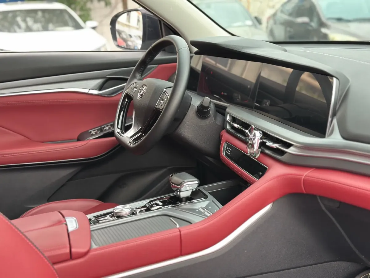 2022 ChangAn CS75 Plus 1.5T 178HP L4 6AT,autocango,china used car exporter,china ev exporter,chinese used car exporter,chinese used ev exporter