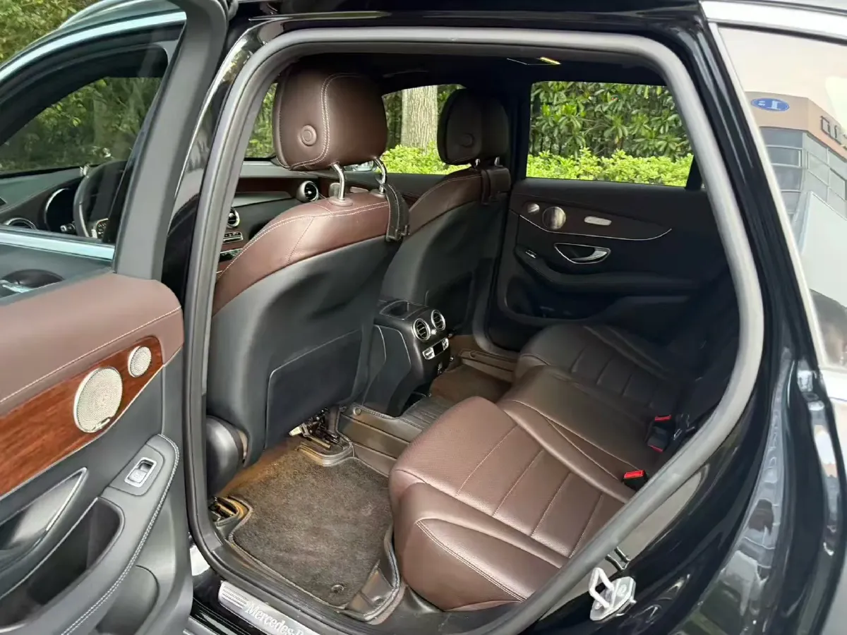 2021 Mercedes-Benz GLC Class 2.0T 258HP L4 9AT,autocango,china used car exporter,china ev exporter,chinese used car exporter,chinese used ev exporter