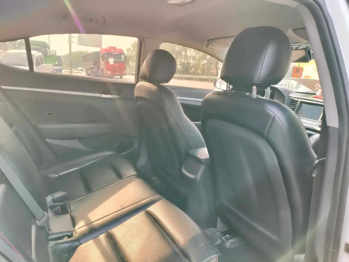 2016 Hyundai Elantra 1.6L 128HP L4 6MT,autocango,china used car exporter,china ev exporter,chinese used car exporter,chinese used ev exporter