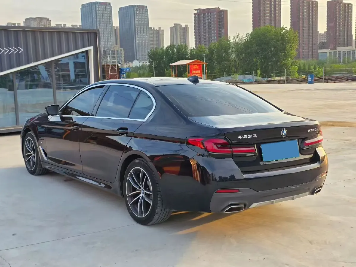 2021 BMW 5 Series 2.0T 184HP L4 8AT PHEV 17.7KWH,autocango,china used car exporter,china ev exporter,chinese used car exporter,chinese used ev exporter