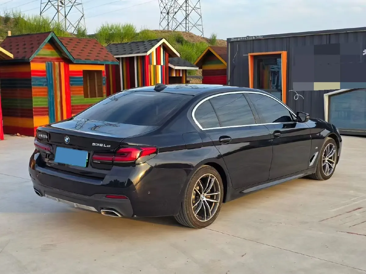2021 BMW 5 Series 2.0T 184HP L4 8AT PHEV 17.7KWH,autocango,china used car exporter,china ev exporter,chinese used car exporter,chinese used ev exporter