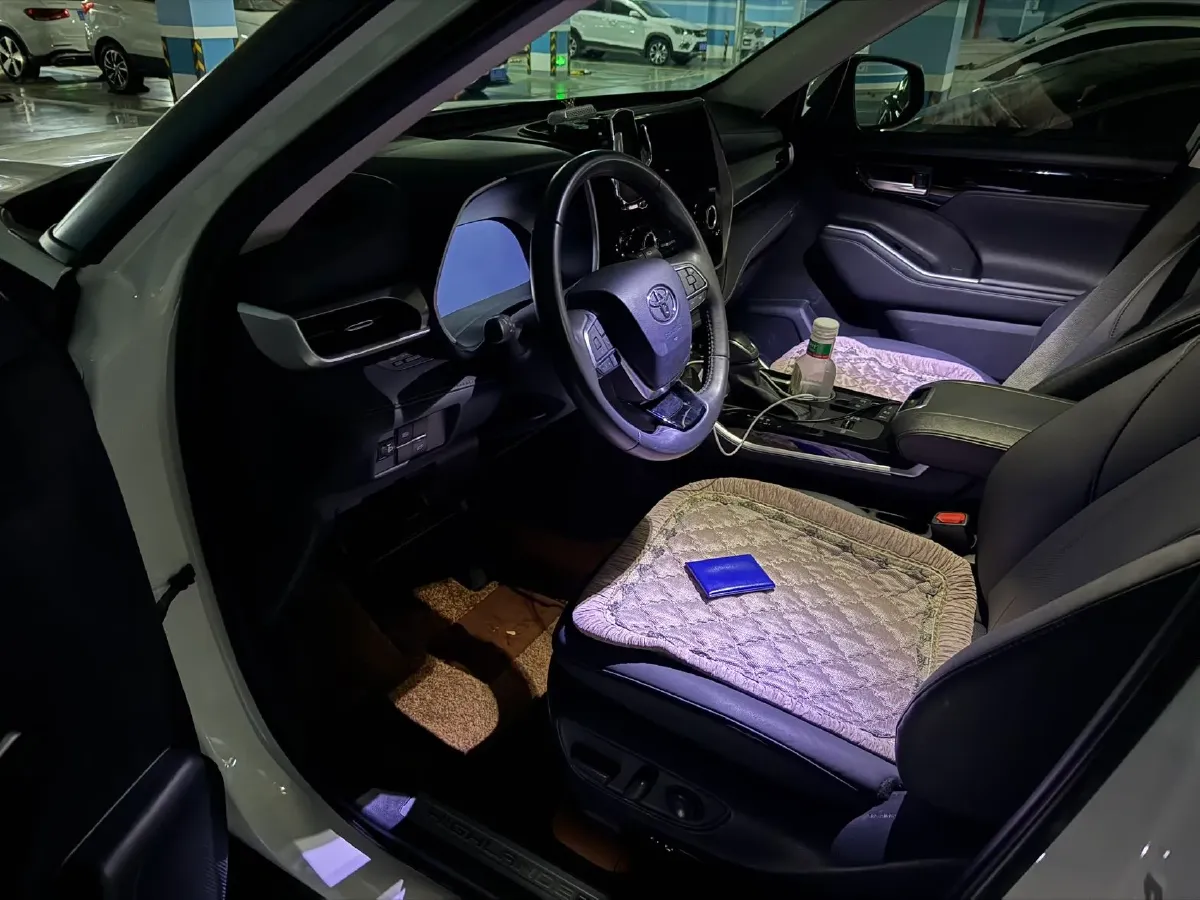 2024 Toyota Highlander 2.5L 189HP L4 E-CVT Hybrid,autocango,china used car exporter,china ev exporter,chinese used car exporter,chinese used ev exporter