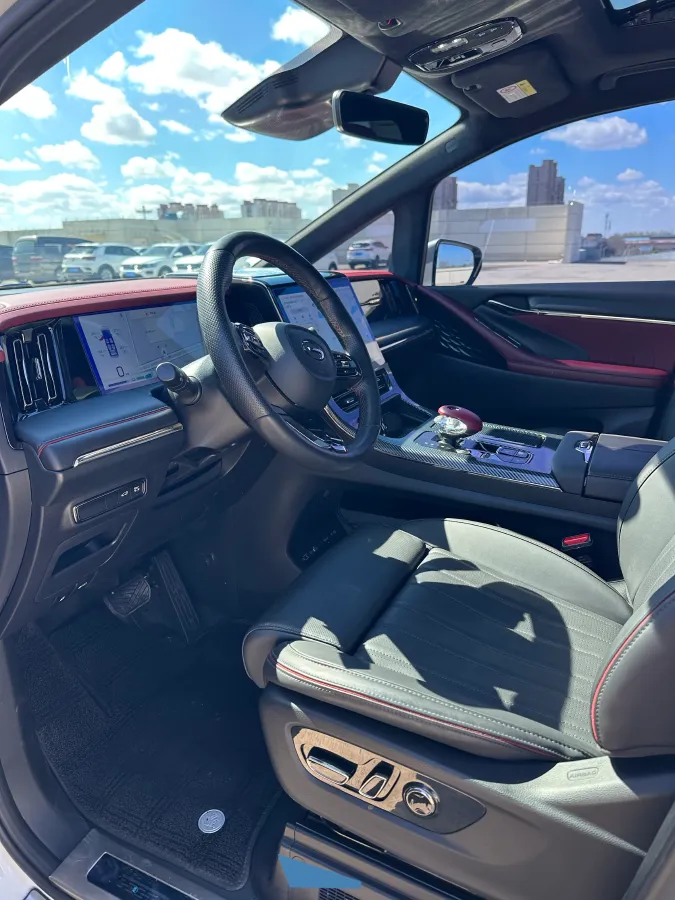 2024 GAC Trumpchi M8 2.0T 190HP L4 E-CVT Hybrid,autocango,china used car exporter,china ev exporter,chinese used car exporter,chinese used ev exporter