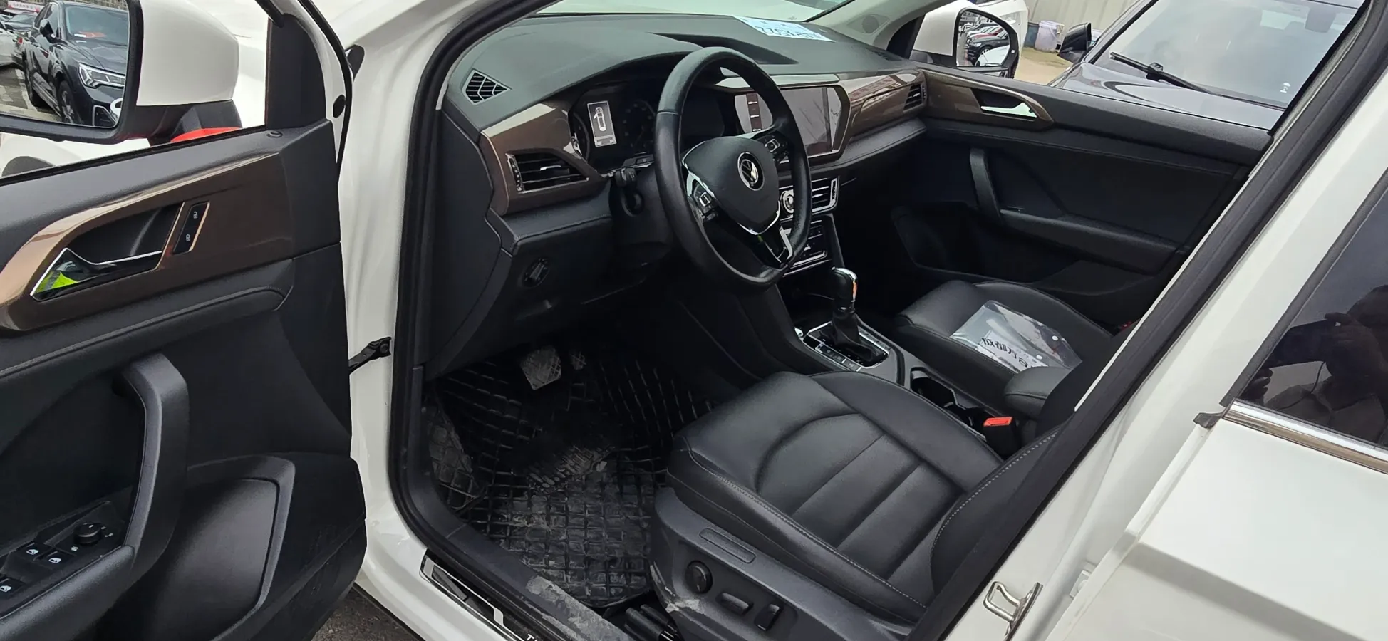 2021 Volkswagen Tharu 1.4T 150HP L4 7DCT,autocango,china used car exporter,china ev exporter,chinese used car exporter,chinese used ev exporter