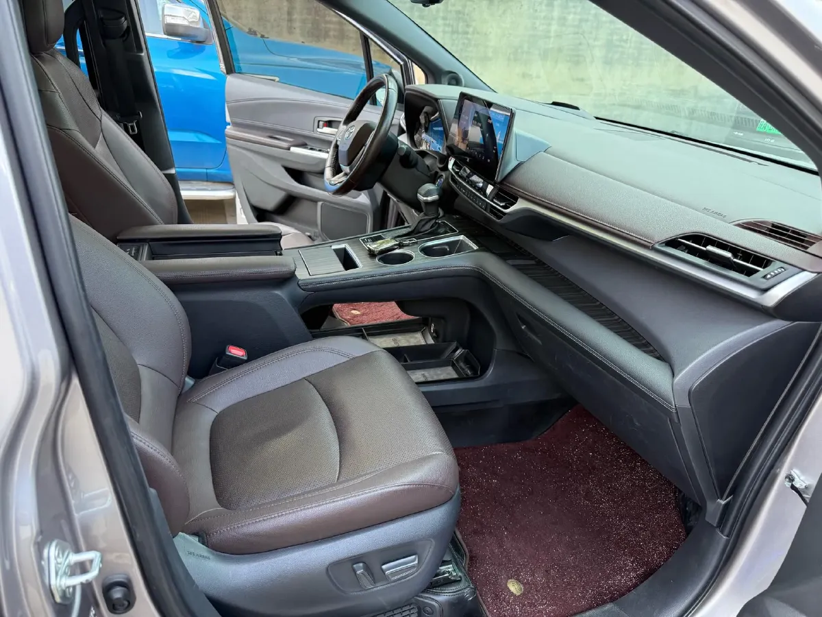 2021 Toyota Sienna 2.5L 192HP L4 E-CVT Hybrid,autocango,china used car exporter,china ev exporter,chinese used car exporter,chinese used ev exporter