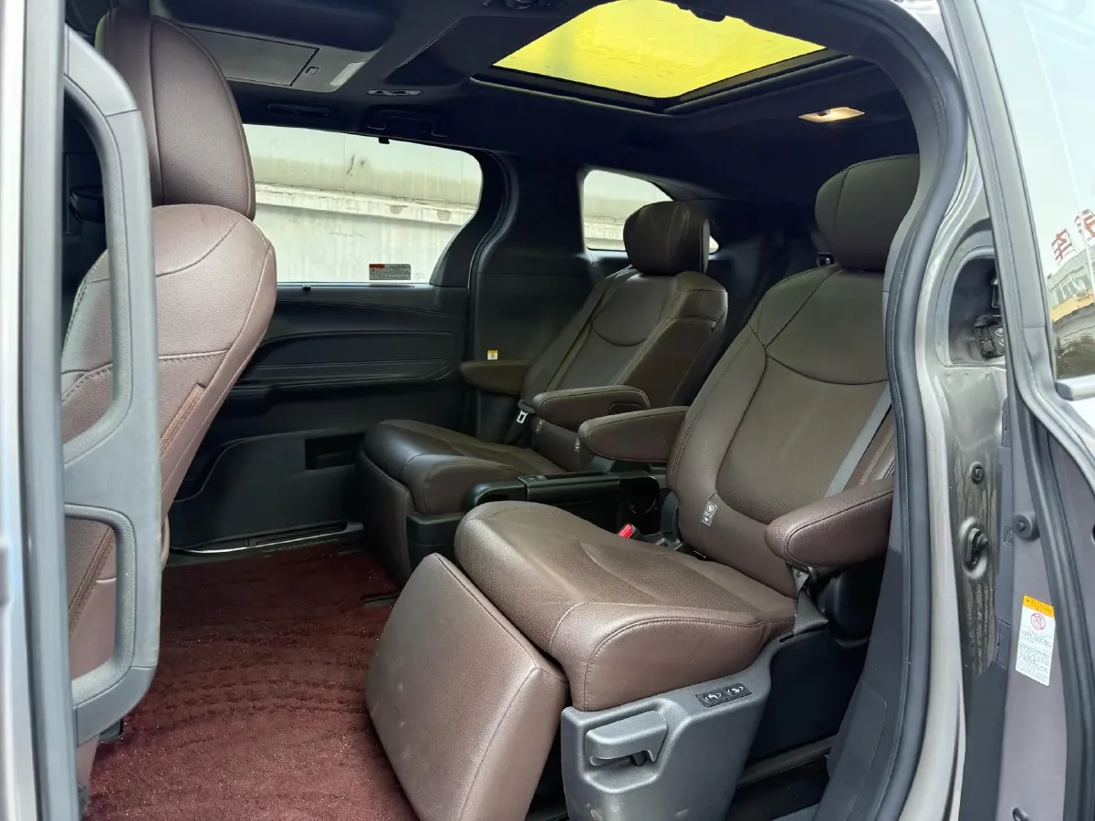2021 Toyota Sienna 2.5L 192HP L4 E-CVT Hybrid,autocango,china used car exporter,china ev exporter,chinese used car exporter,chinese used ev exporter