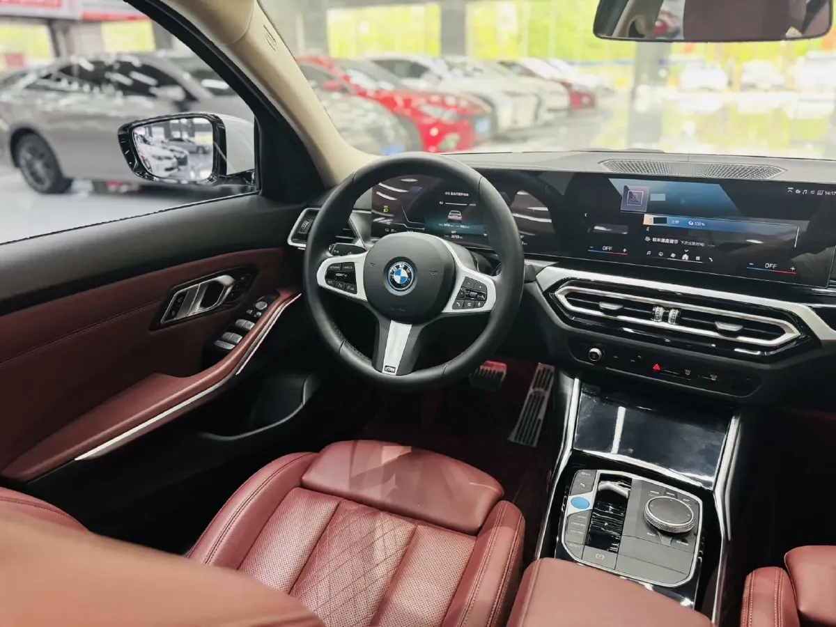 2024 BMW i3 BEV 70KWH,autocango,china used car exporter,china ev exporter,chinese used car exporter,chinese used ev exporter