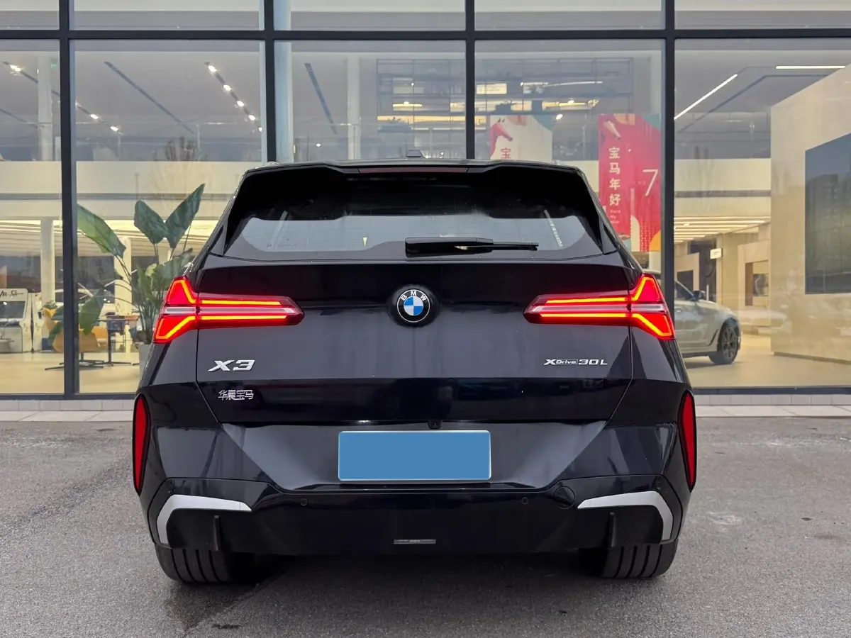 2025 BMW X3 2.0T 258HP L4 8AT,autocango,china used car exporter,china ev exporter,chinese used car exporter,chinese used ev exporter