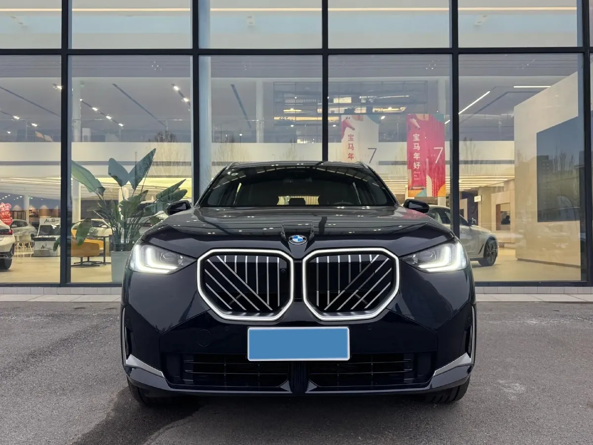 2025 BMW X3 2.0T 258HP L4 8AT,autocango,china used car exporter,china ev exporter,chinese used car exporter,chinese used ev exporter