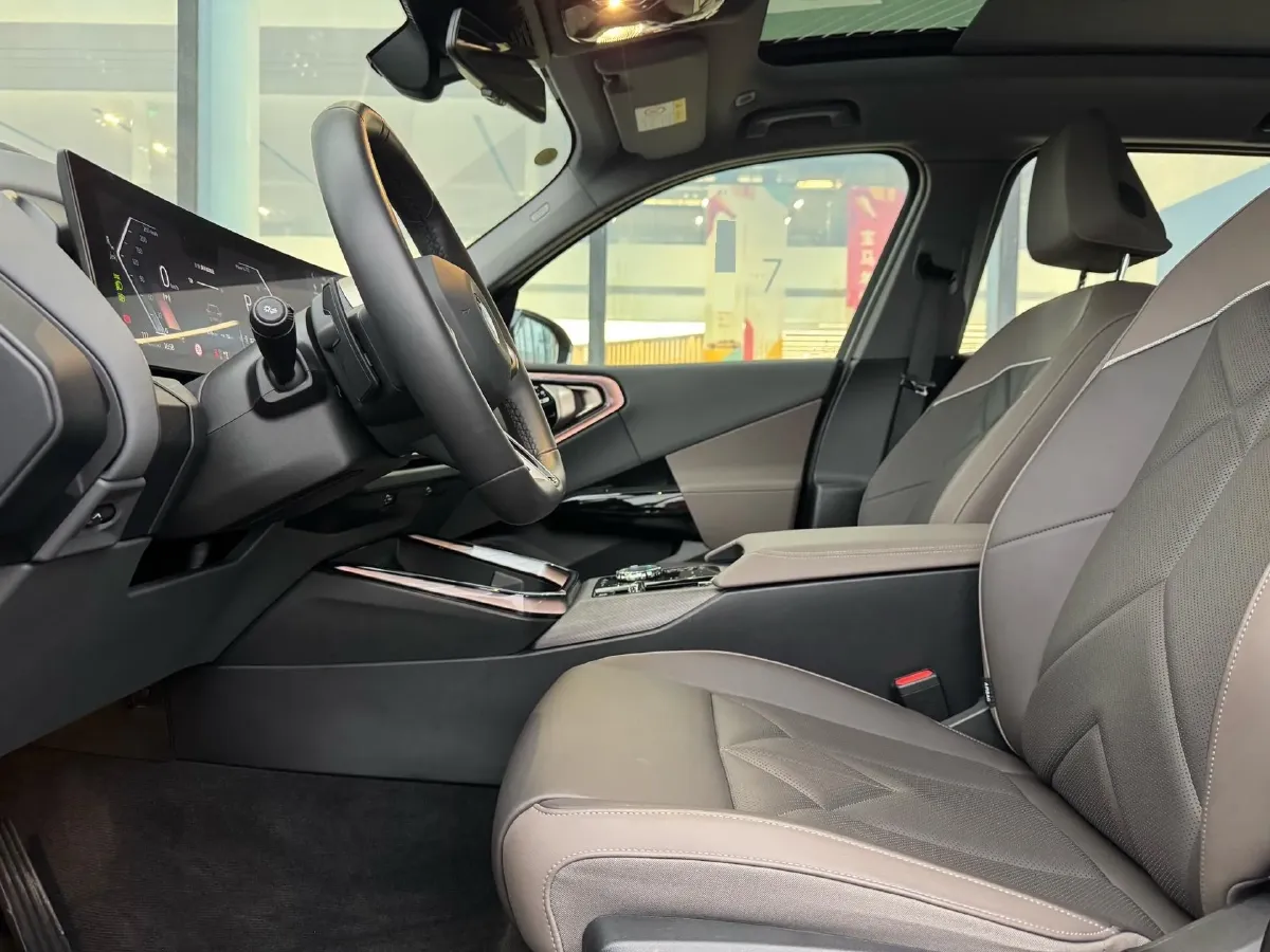 2025 BMW X3 2.0T 258HP L4 8AT,autocango,china used car exporter,china ev exporter,chinese used car exporter,chinese used ev exporter