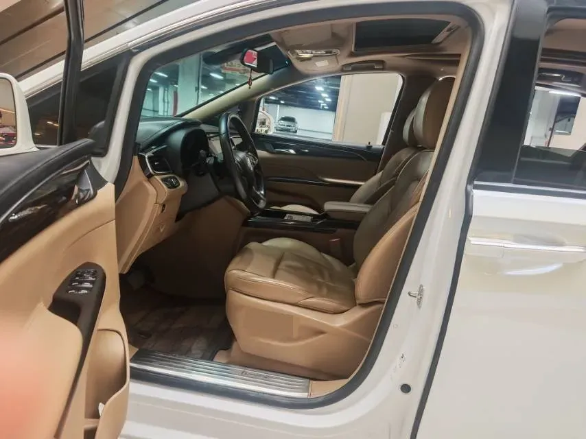 2018 Buick GL8 2.0T 260HP L4 6AT,autocango,china used car exporter,china ev exporter,chinese used car exporter,chinese used ev exporter