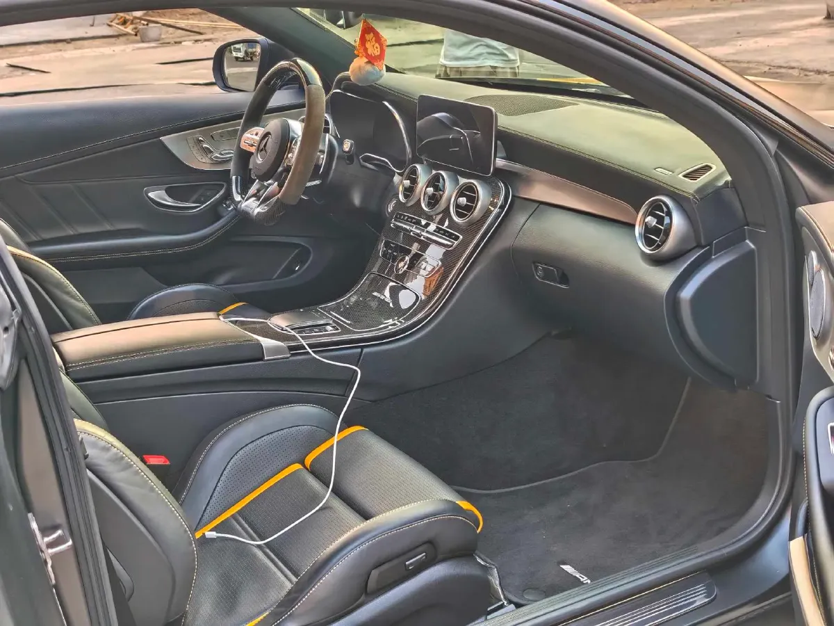 2021 Mercedes-Benz C AMG 4.0T 476HP V8 9AT,autocango,china used car exporter,china ev exporter,chinese used car exporter,chinese used ev exporter