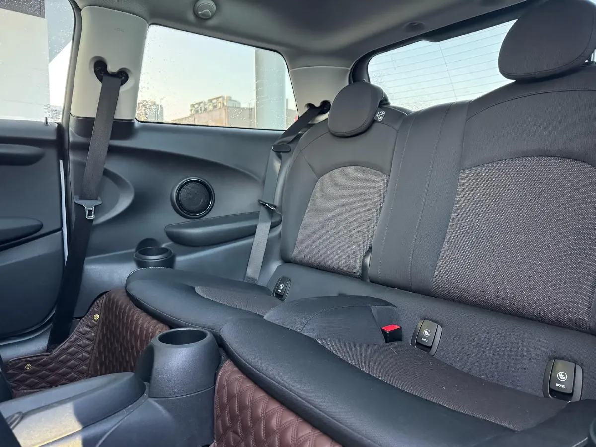 2023 MINI MINI 1.5T 102HP L3 7DCT,autocango,china used car exporter,china ev exporter,chinese used car exporter,chinese used ev exporter