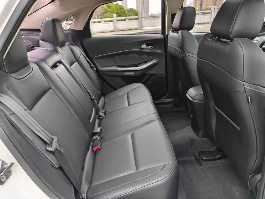 2017 Ford Escort 1.5L 113HP L4 6AT,autocango,china used car exporter,china ev exporter,chinese used car exporter,chinese used ev exporter