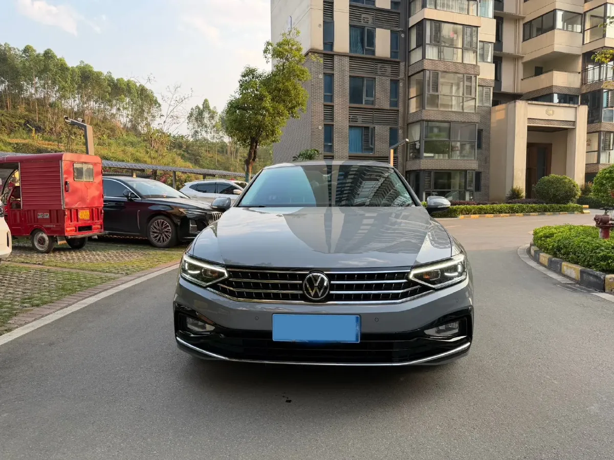 2020 Volkswagen Magotan 2.0T 186HP L4 7DCT,autocango,china used car exporter,china ev exporter,chinese used car exporter,chinese used ev exporter