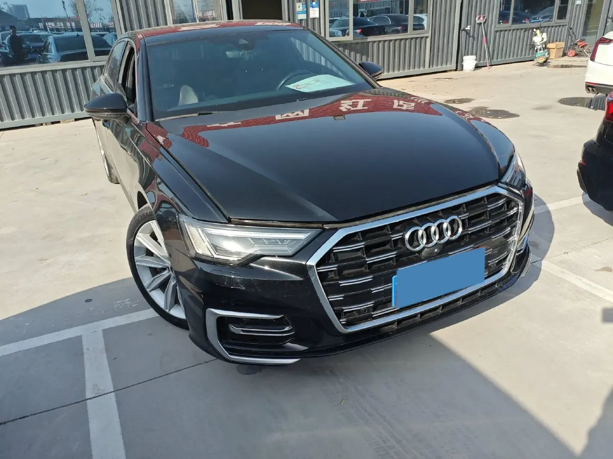 2023 Audi A6L 2.0T 245HP L4 7DCT,autocango,china used car exporter,china ev exporter,chinese used car exporter,chinese used ev exporter