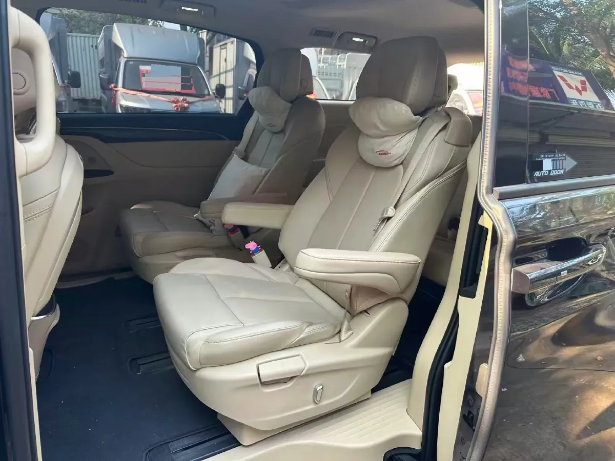 2023 Buick GL8 2.0T 237HP L4 9AT,autocango,china used car exporter,china ev exporter,chinese used car exporter,chinese used ev exporter