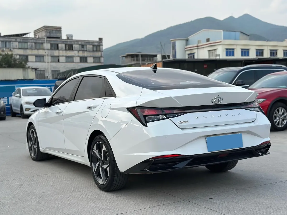 2021 Hyundai Elantra 1.5L 115HP L4 CVT,autocango,china used car exporter,china ev exporter,chinese used car exporter,chinese used ev exporter