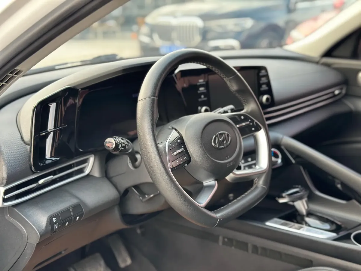 2021 Hyundai Elantra 1.5L 115HP L4 CVT,autocango,china used car exporter,china ev exporter,chinese used car exporter,chinese used ev exporter