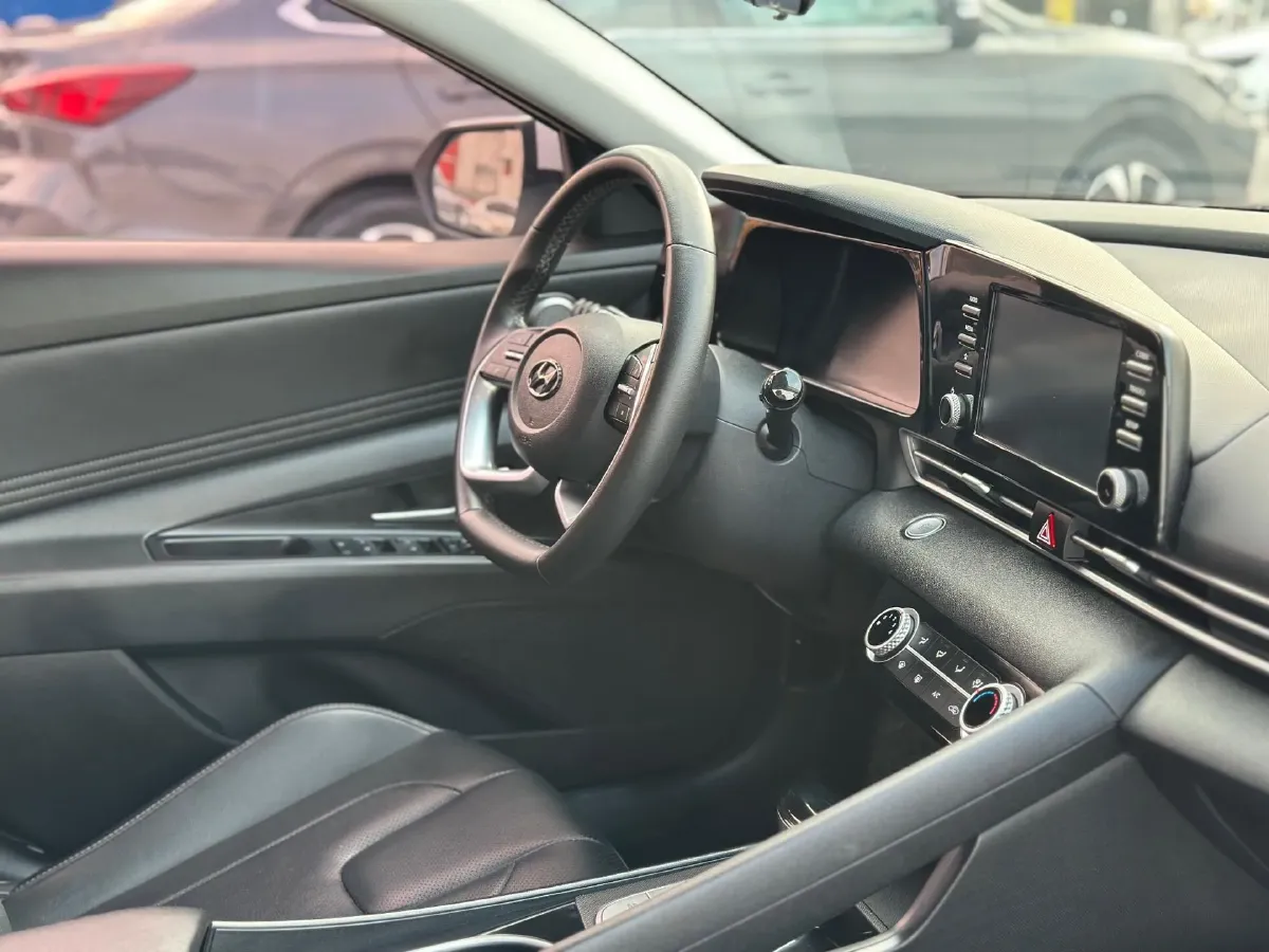 2021 Hyundai Elantra 1.5L 115HP L4 CVT,autocango,china used car exporter,china ev exporter,chinese used car exporter,chinese used ev exporter