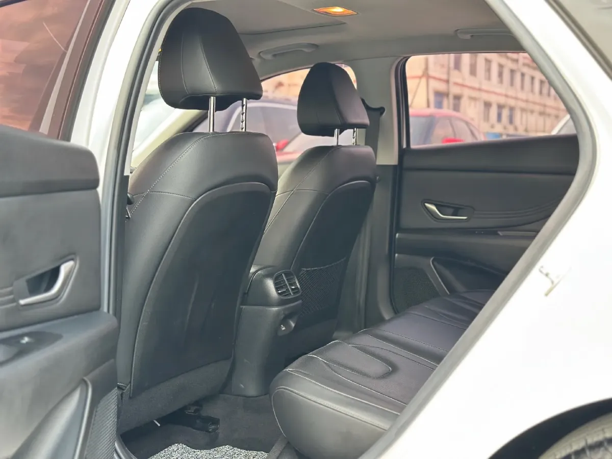 2021 Hyundai Elantra 1.5L 115HP L4 CVT,autocango,china used car exporter,china ev exporter,chinese used car exporter,chinese used ev exporter